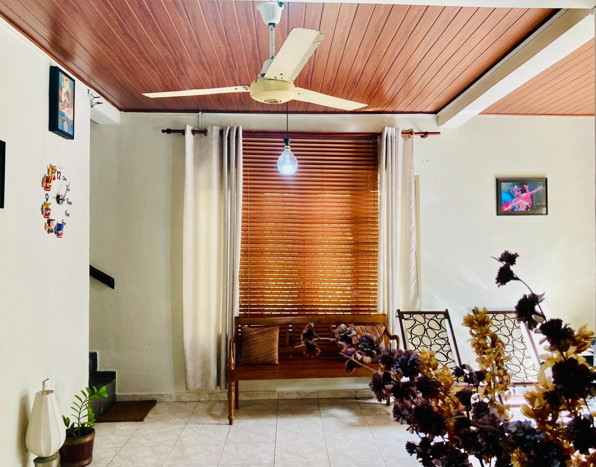 Villa Two Residence Dehiwala-Mount Lavinia Екстериор снимка