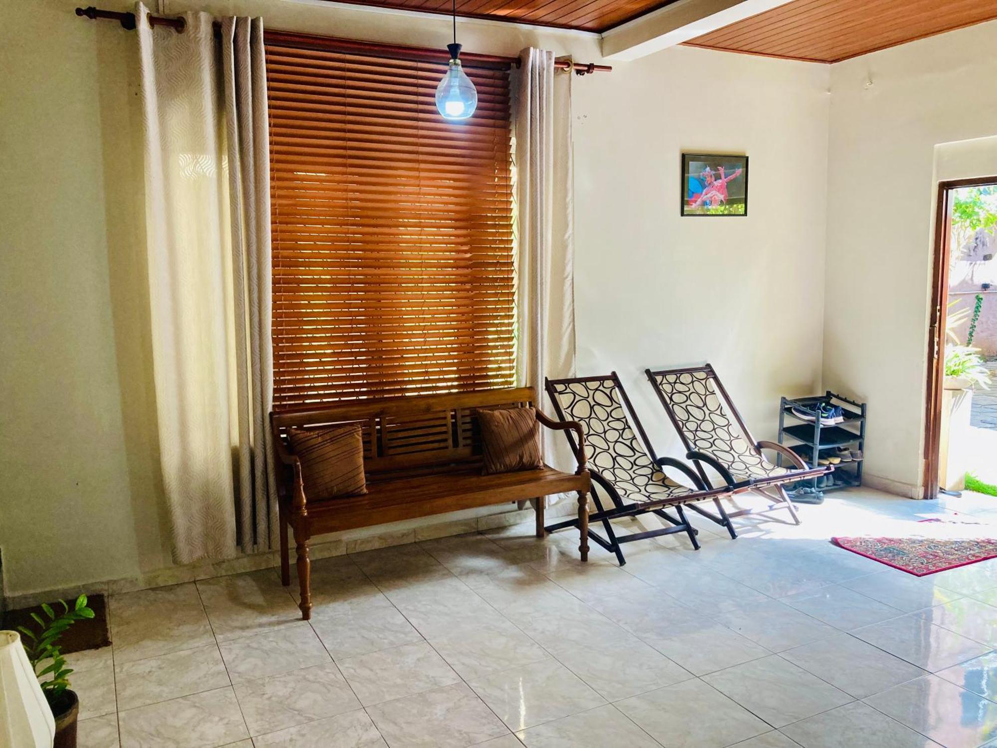 Villa Two Residence Dehiwala-Mount Lavinia Екстериор снимка
