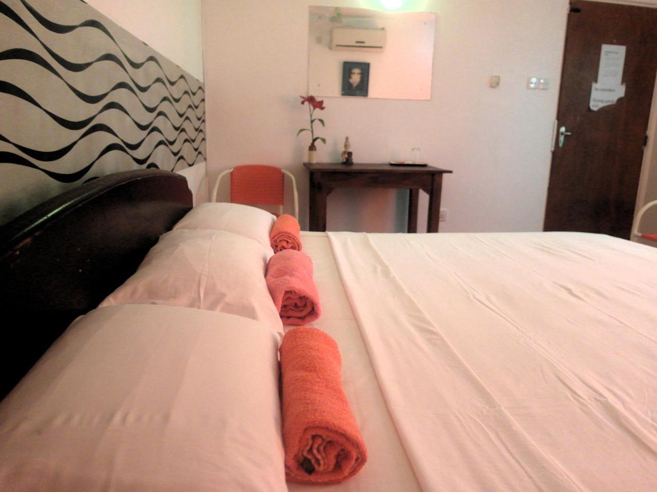 Villa Two Residence Dehiwala-Mount Lavinia Екстериор снимка